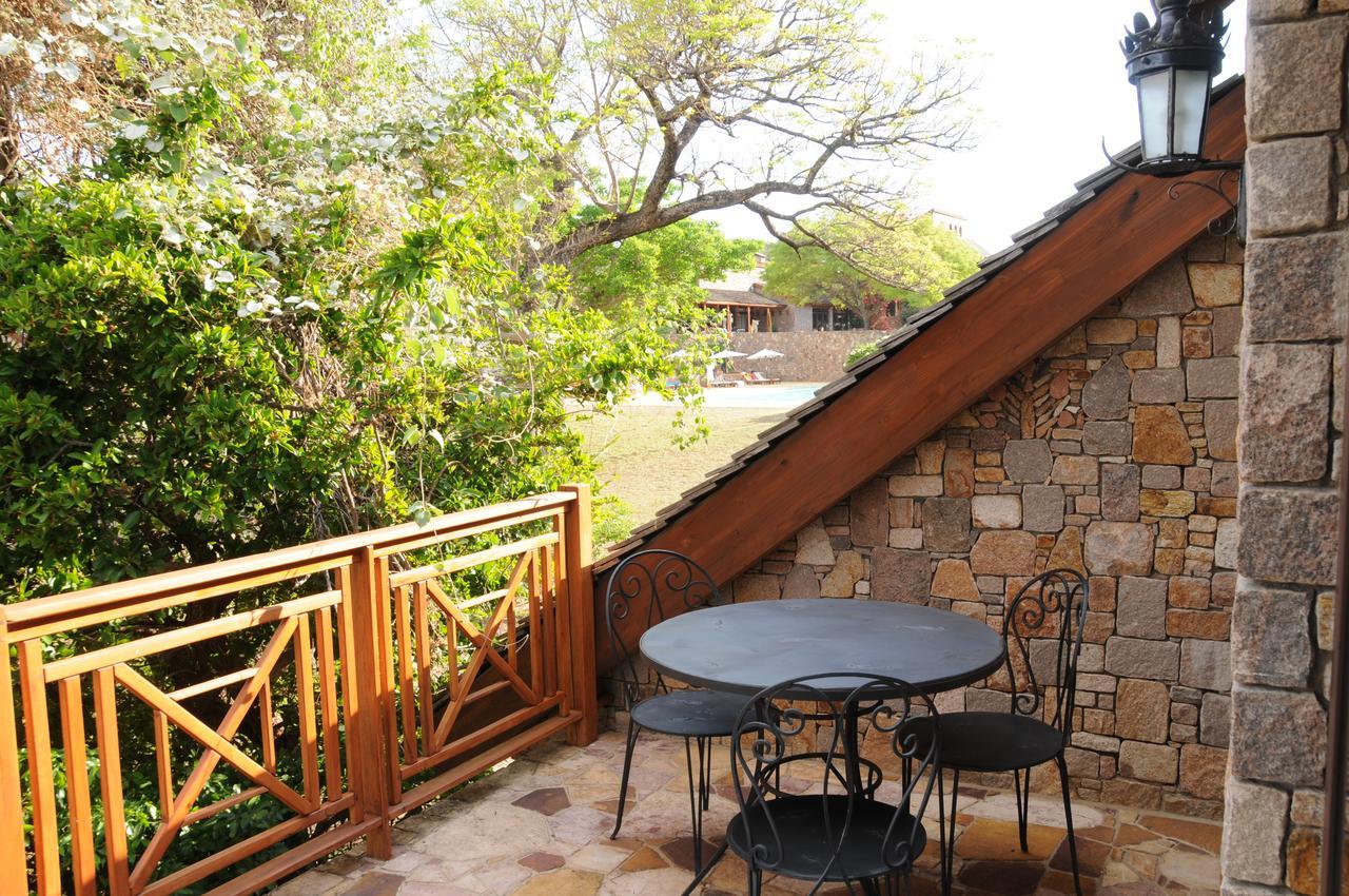 Le Jardin Du Roy Ranohira Exterior foto